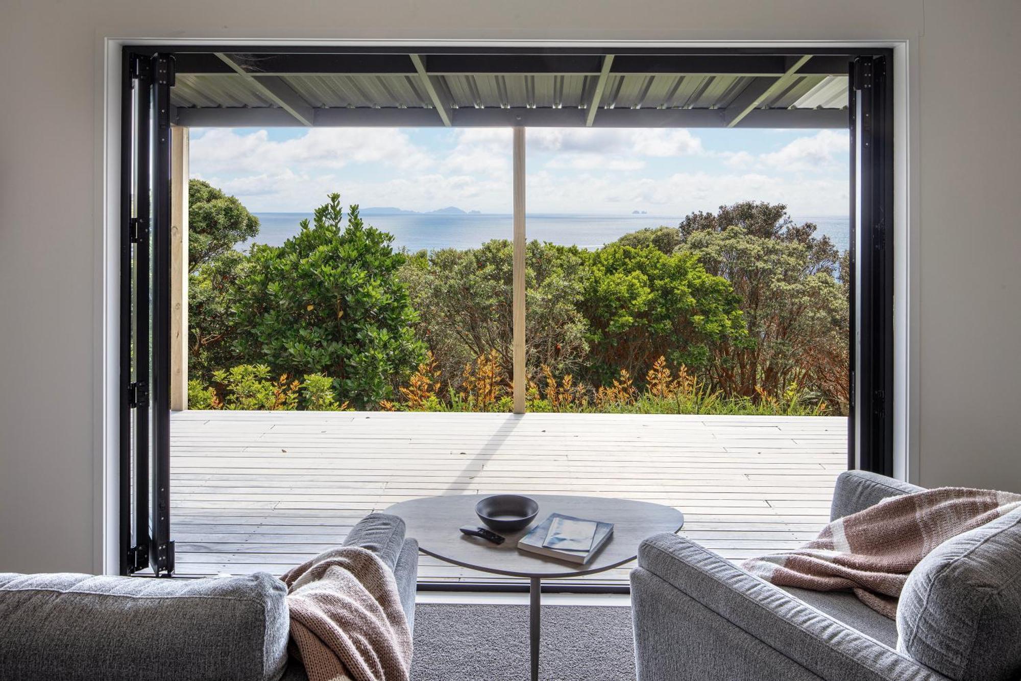 The Lighthouse Lookout Bed & Breakfast Tutukaka Bagian luar foto