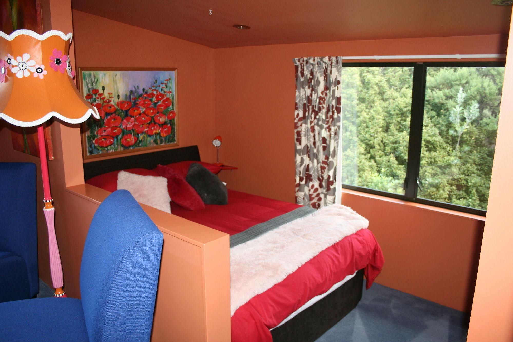 The Lighthouse Lookout Bed & Breakfast Tutukaka Bagian luar foto