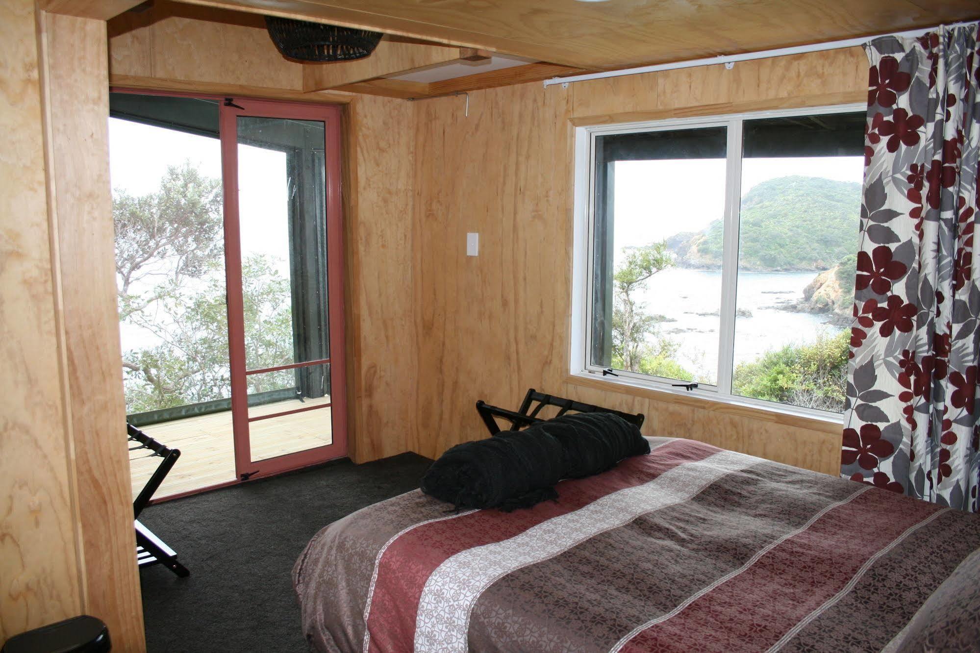 The Lighthouse Lookout Bed & Breakfast Tutukaka Bagian luar foto